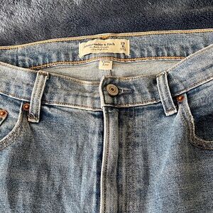 Abercrombie & Fitch Women’s Ultra High Rise Blue Denim Jeans Size 29/8 Short
